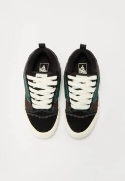 Vans KNU SKOOL UNISEX - Trainers - Dark Green -Vans Shop UK 00b1906d42b54c25bc63778c72b8ac82