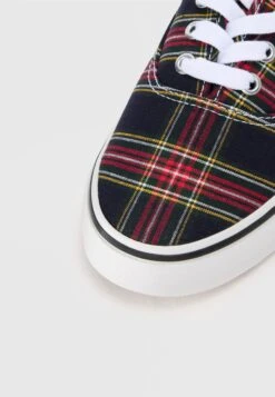 Vans AUTHENTIC UNISEX - Trainers - Navy -Vans Shop UK 0192d621b9704ddda7522101a8920d9e