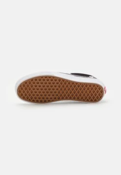 Vans Era - Trainers - Black/White -Vans Shop UK 04c44712883148d2878b6f40ac417557