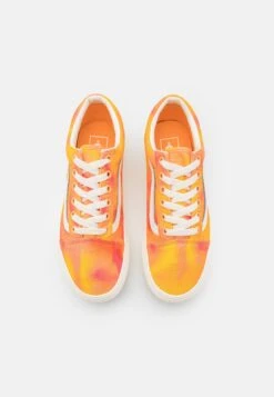 Vans Ua Old Skool Stackform - Trainers - Tonal Orange -Vans Shop UK 07afb2b1dca34325b323ce2aed864ac6