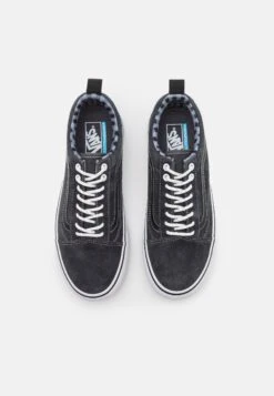 Vans Old Skool Mte-1 Unisex - Trainers - Grey/Black -Vans Shop UK 0809f36a6d074d57b7895b8a8f5a33a6