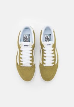 Vans CruzeUnisex - Trainers - Green Moss/Marshmallow -Vans Shop UK 09c9c0eaa86645389333809a8ca8b2b0