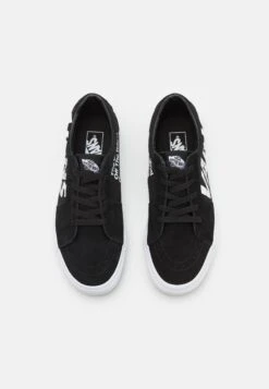 Vans Sk8-Low Unisex - Trainers - Black/White -Vans Shop UK 1036038606d04caca6b4fac8257907f6