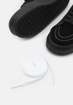 Vans Sk8-Hi Unisex - High-Top Trainers - Black/True White -Vans Shop UK 11d46093f1a74e62ab67964d9f4baa5d