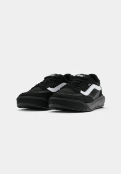 Vans MTE ULTRARANGE 2.0 SE UNISEX - Trainers - Black 18 Vans MTE ULTRARANGE 2.0 SE UNISEX - Trainers - Black -Vans Shop UK 122b6dbd29a24744a1f6417880a8e33a