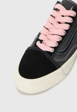 Vans PREMIUM OLD SKOOL UNISEX - Trainers - Pop Lace Black/gray -Vans Shop UK 13c5fca1fc8146cd92fe28845b7e9785