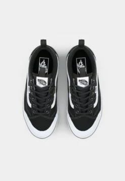 Vans MTE OLD SKOOL UNISEX - Trainers - Black/white -Vans Shop UK 16f3e36d418548139d771caeb5e6d6b1