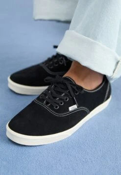 Vans AUTHENTIC LOWPRO - Casual Lace-ups - Off White -Vans Shop UK 17baa5b41f874db6adfa1777a86930a9 1