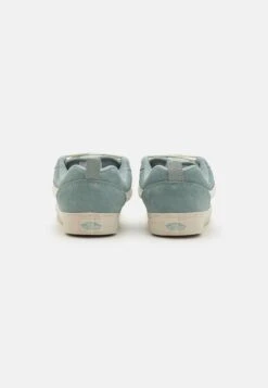 Vans KNU SKOOL UNISEX - Skate Shoes - Puritan Gray -Vans Shop UK 18f0f3fe708949dba26da8c7bb04dd08