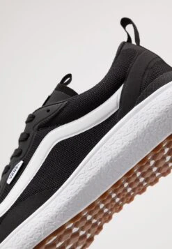 Vans Ua Ultrarange Exo - Trainers -Vans Shop UK 18f3a649a6474f39bf1835857ee7b760