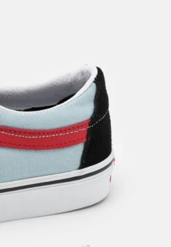 Vans SK8-LOW UNISEX - Trainers - Black/winter Sky -Vans Shop UK 19c8bd37328143928f0824206ed0bc75