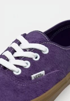 Vans AUTHENTIC UNISEX - Trainers - Gothic Grape -Vans Shop UK 19db114f0a0c4679b57d895d21bafc70