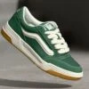 Vans HYLANE UNISEX - Skate Shoes - Green/marshmallow -Vans Shop UK 1ad3c6c60d214a0388c7a4b526b74e51