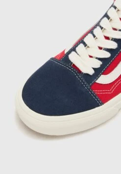 Vans OLD SKOOL UNISEX - Trainers - Tone Navy/red -Vans Shop UK 1aeb35bc88304b64b54907feb6af0075