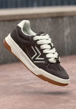 Vans UPLAND UNISEX - Skate Shoes - After Dark