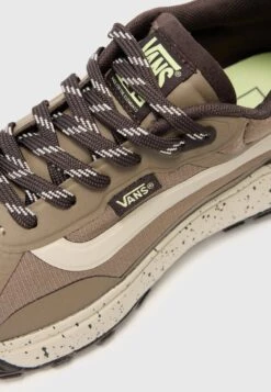 Vans MTE CROSSPATH UNISEX - Trainers - Brown/black -Vans Shop UK 1c8a5674193e4aebbb7ca3b7b963afba