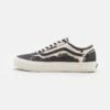 Vans OLD SKOOL TAPERED UNISEX - Trainers - Asphalt/natural -Vans Shop UK 1d4e372fd5324046bc8bde1dc597d4e0