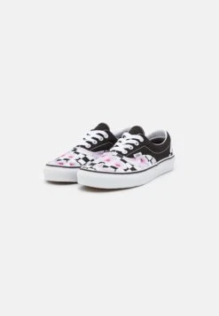 Vans Era - Trainers - Black -Vans Shop UK 1dbe37bbd6e44fabaf97ef6ebb154ec5