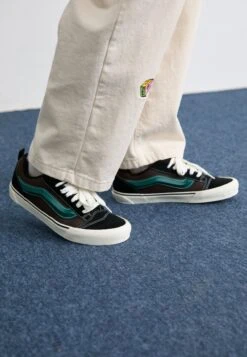 Vans KNU SKOOL UNISEX - Trainers - Dark Blue -Vans Shop UK 20795ce872804f24ae8f6b5c1dd38db2 4