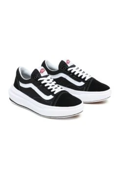 Vans Ua Old Skool Overt Cc - Trainers - Black 8 Vans Ua Old Skool Overt Cc - Trainers - Black -Vans Shop UK 20f5d46d840141afa5498c6bf75e9bd5