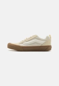 Vans KNU SKOOL UNISEX - Skate Shoes - Marshmallow