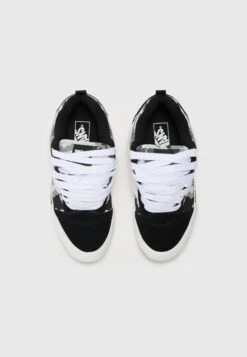 Vans KNU SKOOL UNISEX - Trainers - Black/white -Vans Shop UK 22b97953543a4ec09e44b2faab5cb2e7