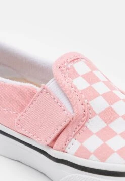 Vans SLIP- ON V - Trainers - Powder Pink/true White -Vans Shop UK 24e0cc2bb2094ce183c9a582db22789e