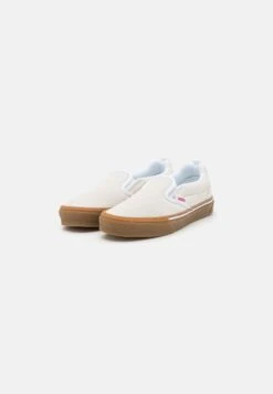 Vans Knu Slip Unisex - Slip-Ons - White -Vans Shop UK 2592b5f74fb44f859ba2dbe385a9d1a8