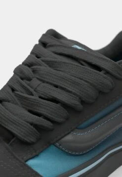 Vans KNU SKOOL UNISEX - Skate Shoes - Black/blue -Vans Shop UK 26117924ca7949198a7709af23ec75a7