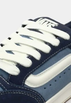 Vans HYLANE UNISEX - Skate Shoes - Parisian Night 24 Vans HYLANE UNISEX - Skate Shoes - Parisian Night -Vans Shop UK 274ad7443729440f8afe120d48f2ca81