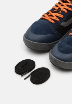 Vans Ultrarange Exo Mte-1 Unisex - Trainers - Dress Blues/Black -Vans Shop UK 2853e9cccd3f42adba0fa773ff15628d