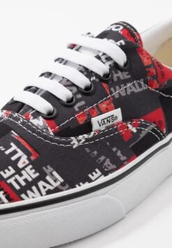 Vans Era - Trainers - Black/Red/True White -Vans Shop UK 2c78aca1a47e430b99ee74d0ed888e43