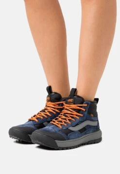 Vans Ultra Range Exo Hi Mte-1 - High-Top Trainers - Dress Blues/Black