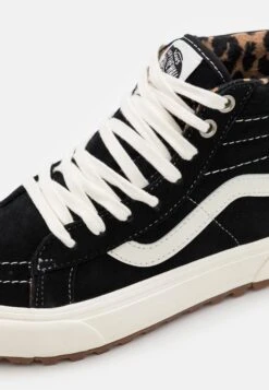 Vans Sk8-Hi Mte-1 - High-Top Trainers - Black -Vans Shop UK 2e815efcac234e038d8b2a6d20dba896