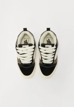 Vans KNU SKOOL - Trainers - Black -Vans Shop UK 2ed0631fc41941b4befa342bd5108c10