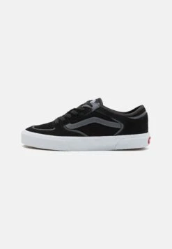 Vans ROWLEY CLASSIC UNISEX - Trainers - Black/marshmallow 32 Vans ROWLEY CLASSIC UNISEX - Trainers - Black/marshmallow -Vans Shop UK 2f86f54385bd449f85d3f54e866f2b1c
