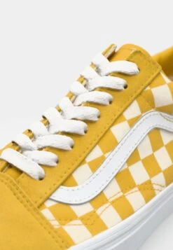 Vans OLD SKOOL UNISEX - Trainers - Spicy Mustard 12 Vans OLD SKOOL UNISEX - Trainers - Spicy Mustard -Vans Shop UK 30f5a43a4cb7485b93552da1e876cdaf