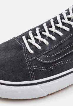 Vans Old Skool Mte-1 Unisex - Trainers - Grey/Black -Vans Shop UK 3542c3de1675480b8ab366bf2eb165d4