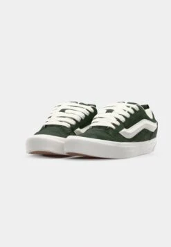 Vans KNU SKOOL UNISEX - Trainers - Dried Kelp -Vans Shop UK 37731bd49c5c468795852fc404b99ff3