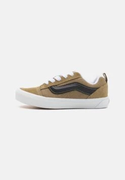 Vans KNU SKOOL UNISEX - Skate Shoes - Tone Black/bungee -Vans Shop UK 38d3fdb1db494a01b66f8f9eb82becce 3