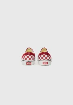 Vans CLASSIC SLIP-ON UNISEX - Slip-ons - Chili Pepper -Vans Shop UK 38f09a679f46472fb3159344a0eb8c4c
