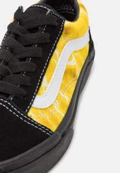 Vans Old Skool - Trainers - Black/Yellow -Vans Shop UK 3abfef2e79764e21a7bb838a5f50f735