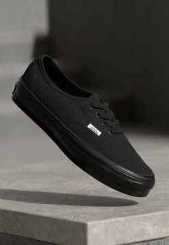 Vans LX AUTHENTIC 44 - Trainers - Black