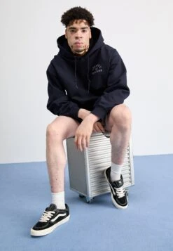 Vans ROWLEY CLASSIC UNISEX - Trainers - Black/marshmallow 20 Vans ROWLEY CLASSIC UNISEX - Trainers - Black/marshmallow -Vans Shop UK 3be77dbea64c4a189e0fa556da9d9f83