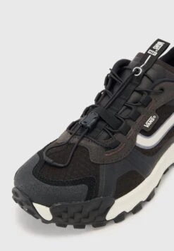 Vans CROSSPATH UNISEX - Trainers - Washed Black -Vans Shop UK 3c5e60116536461d8b8cb38af13b32e7