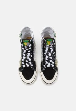 Vans Sk8 Decon Unisex - Trainers 11 Vans Sk8 Decon Unisex - Trainers -Vans Shop UK 4072c13682ff433fa27bdf4603b4e9eb