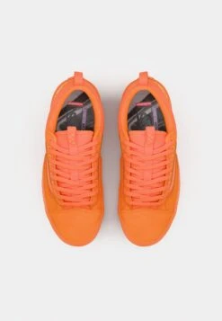 Vans OLD SKOOL 36 + UNISEX - Skate Shoes - Atiba Solar 16 Vans OLD SKOOL 36 + UNISEX - Skate Shoes - Atiba Solar -Vans Shop UK 41885959f165429bb7e597248c5c5e4b