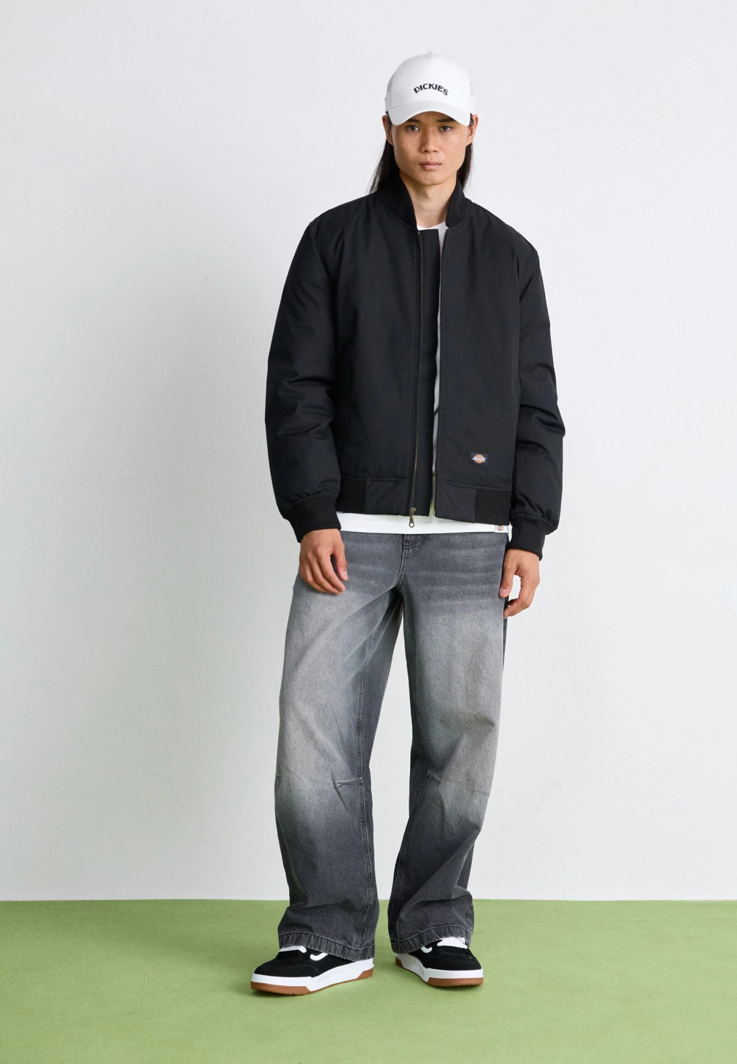 Vans HYLANE UNISEX - Trainers - Black/white/gum 5 Vans HYLANE UNISEX - Trainers - Black/white/gum - Image 3