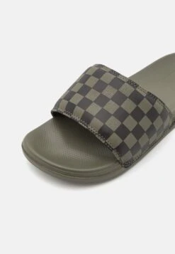 Vans La Costa Slide On Unisex - Mules - Dark Olive -Vans Shop UK 4287a10652a44ba3b69a7e6cdd3ad6e8