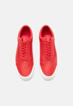 Vans OLD SKOOL - Trainers - Racing Red 13 Vans OLD SKOOL - Trainers - Racing Red -Vans Shop UK 4337255f2b274239ada553b25f832bd9